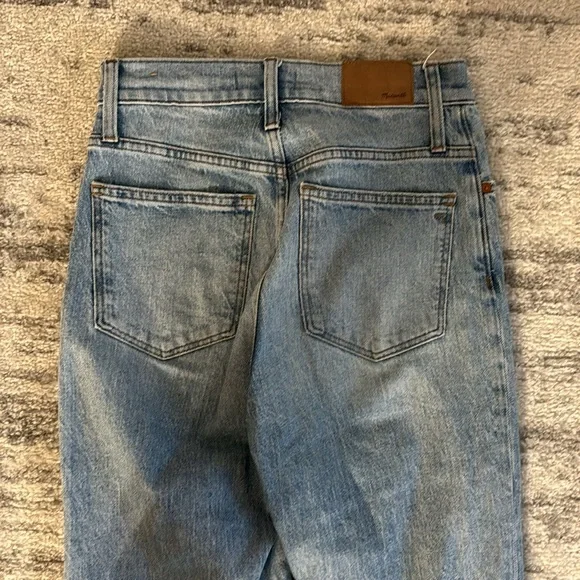 Madewell Perfect Vintage Straight Jean - Picture 4 of 6